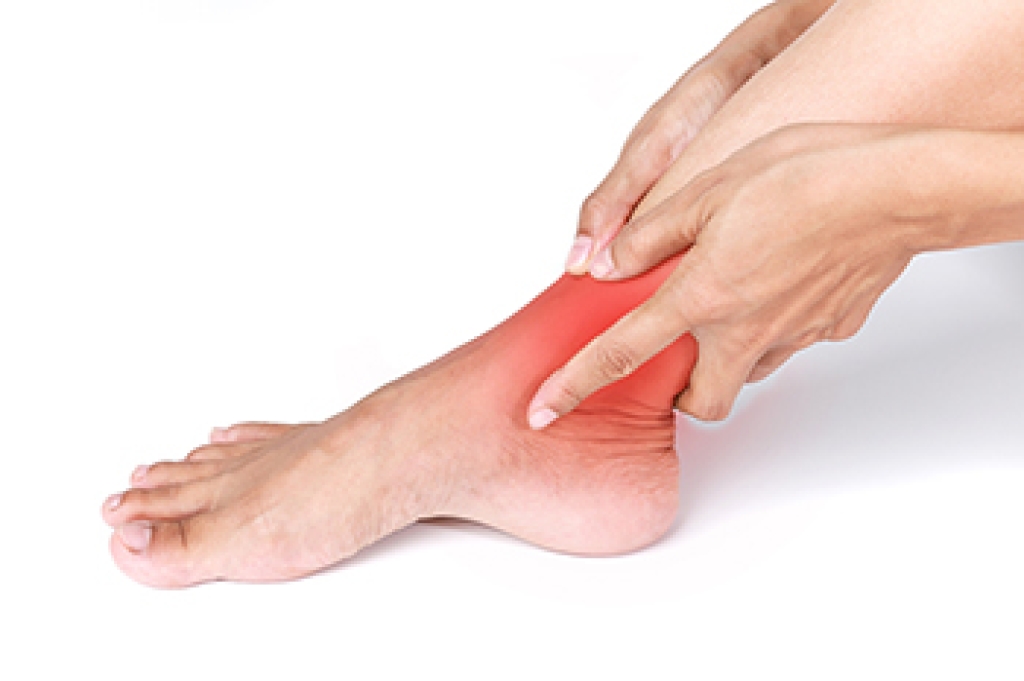 Why Your Ankle Hurts and When to See a Chiropractor